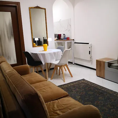 Gallico Centro 아파트 사보나